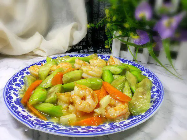 The Sweet Sauteed Shrimps With Loofah