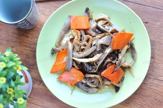 Fried Oyster Mushrooms With Carrots Miss Chinese Food